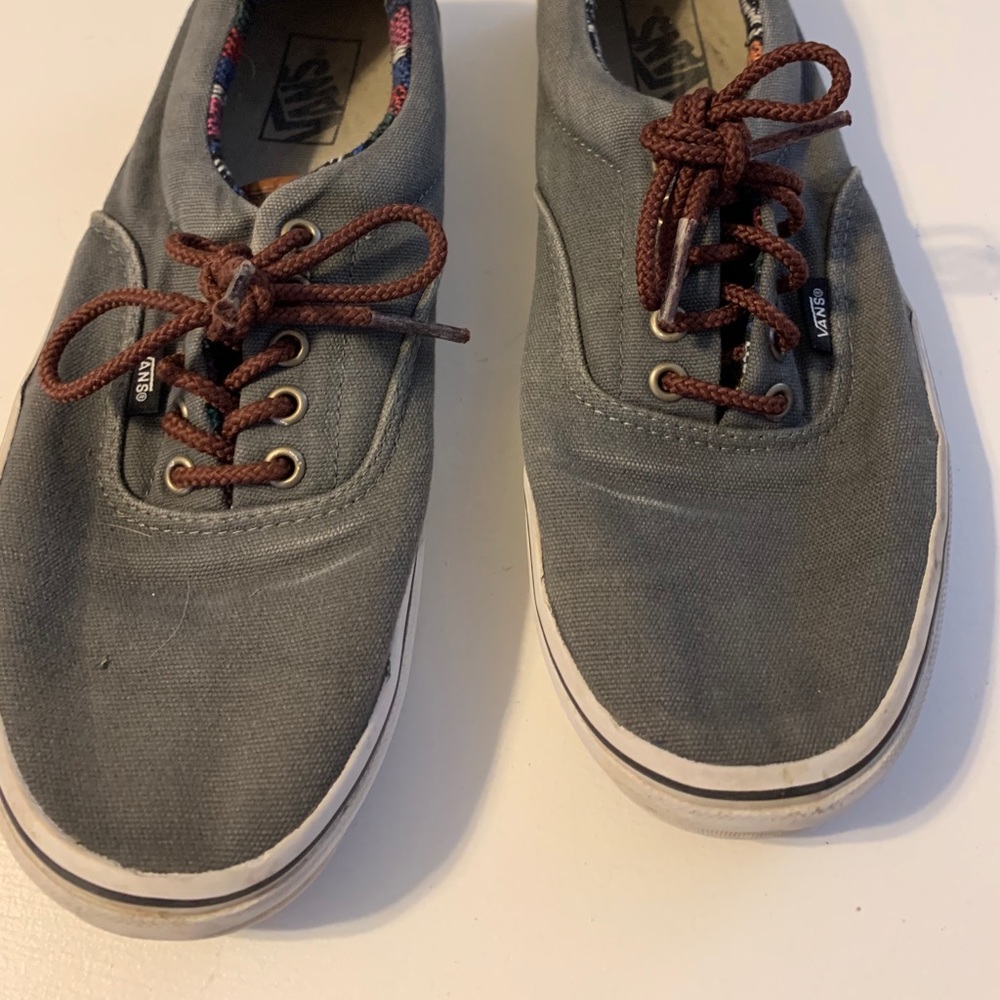 Men’s Vans sneakers, size 11